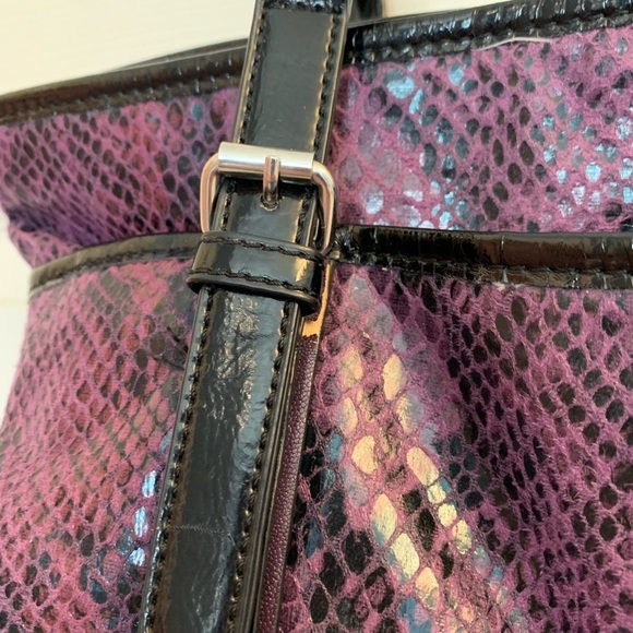 Nine and Company by Nine West Purple and Black Shoulder Purse - Picture 6 of 10